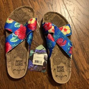 NWT Womens Muk Luk slip on